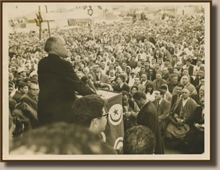 1960 - Bourguiba addressing the population at Sousse